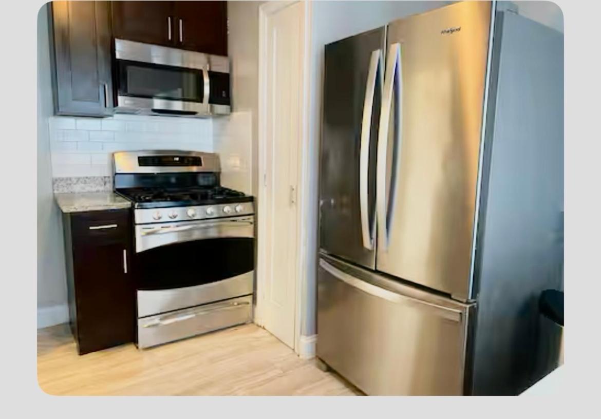 Cozy, Upstairs Apartment Pets Welcome With Fee Family Friendly Close To Everything クリーブランド エクステリア 写真